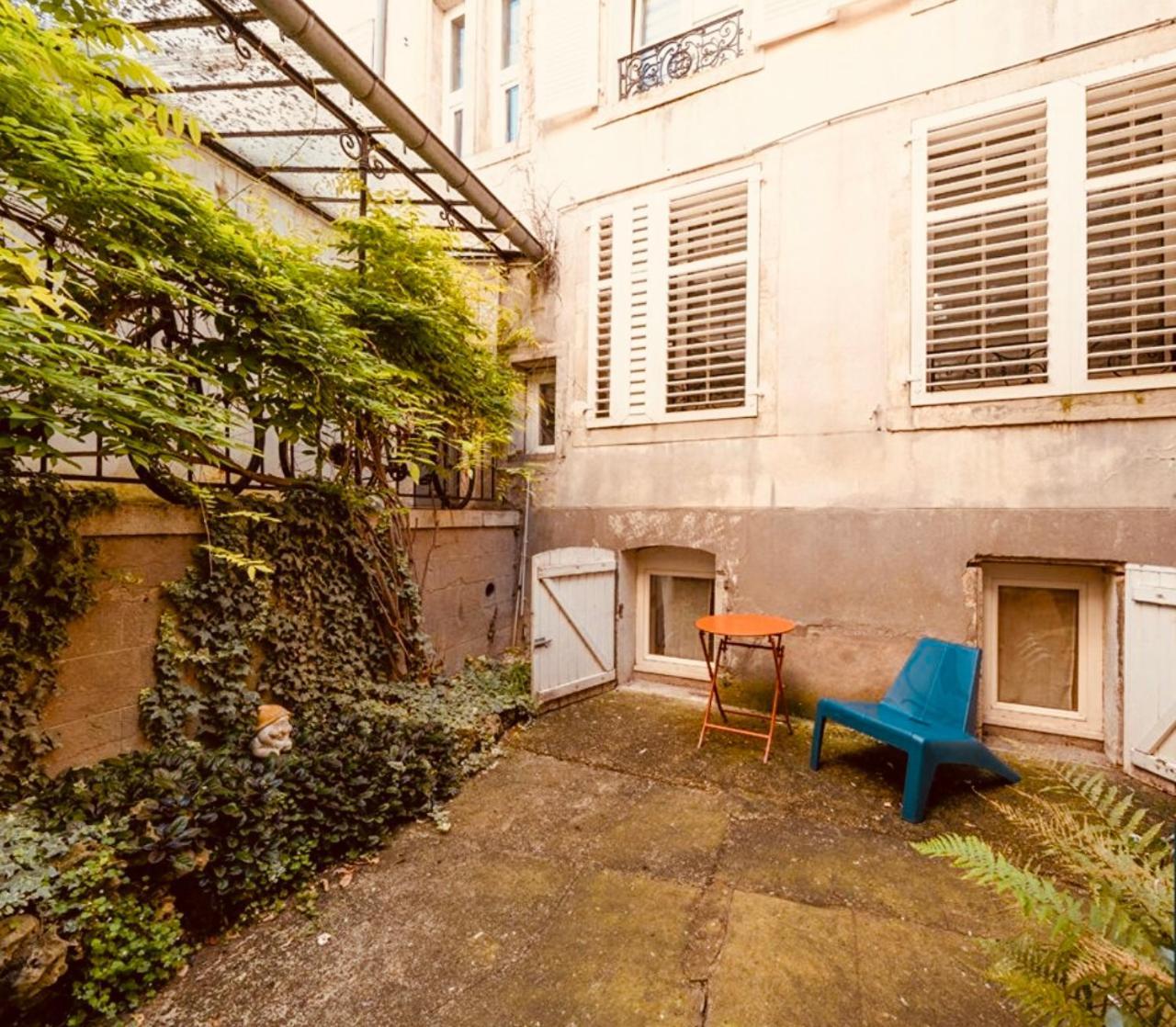 Rent Big Room With Breakfast Free In Old City น็องซี ภายนอก รูปภาพ